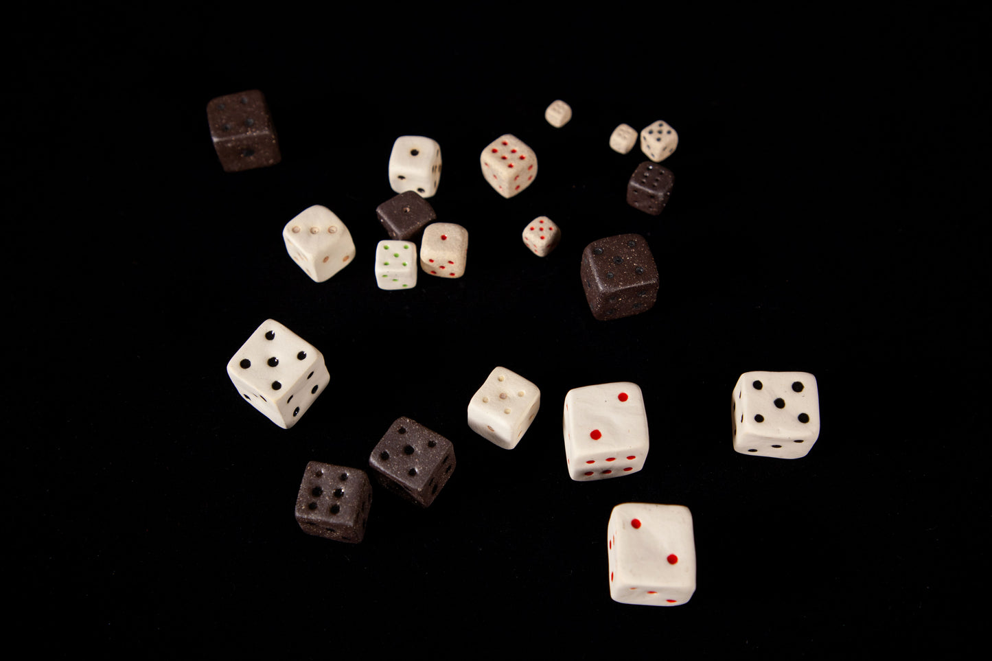 Dice 04 - Pair (Black)