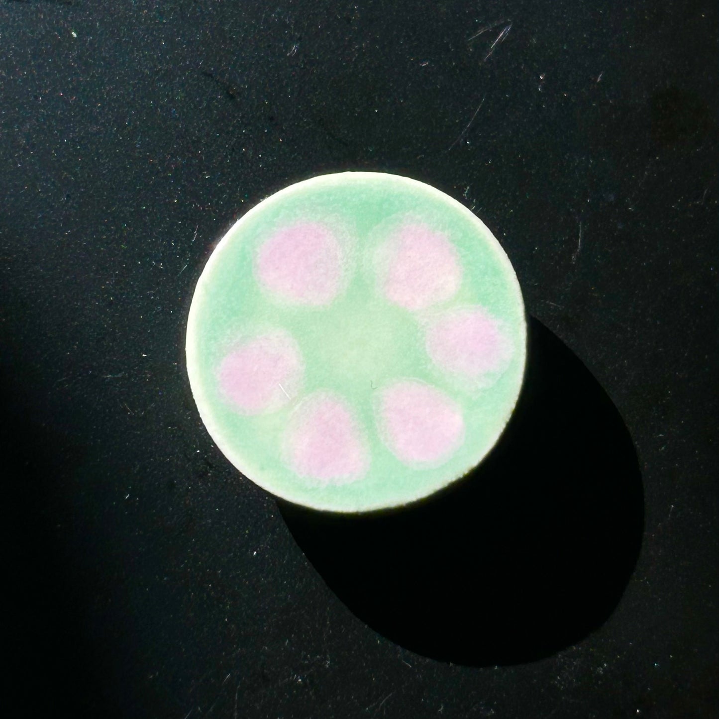 Magnet. Round - Lilac Celadon