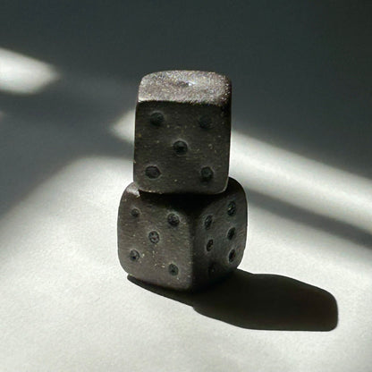 Dice 04 - Pair (Black)